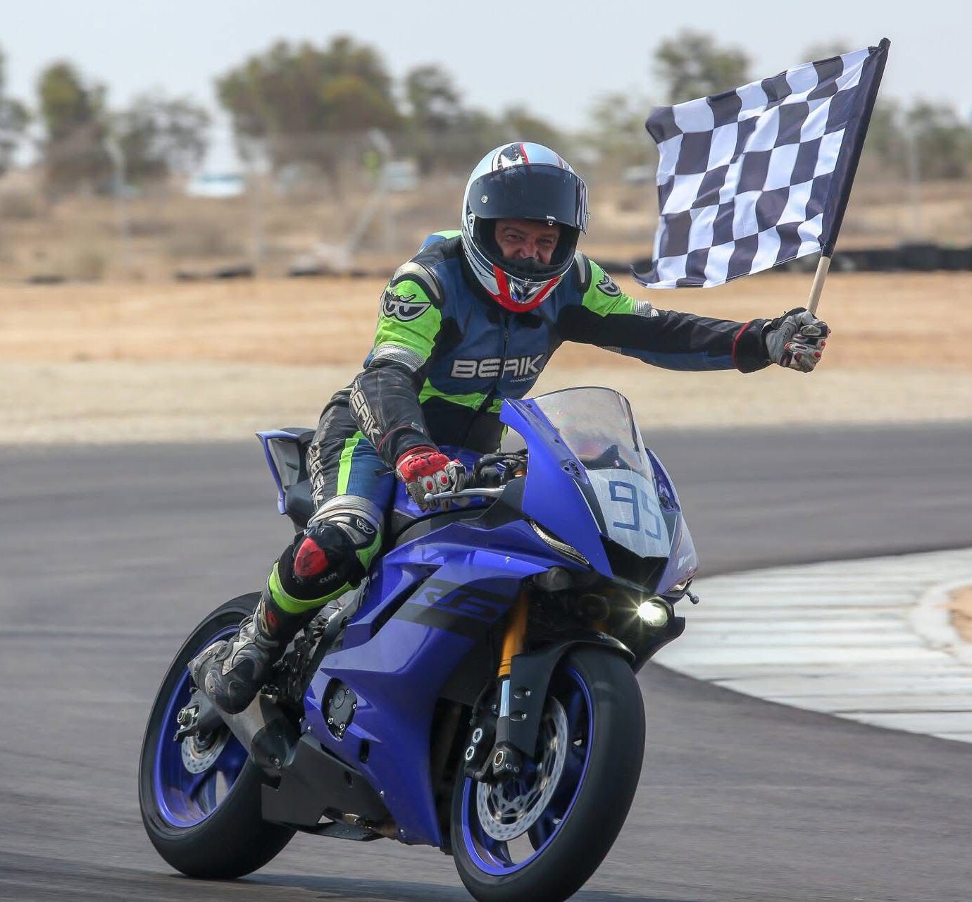 בית הספר לנהיגה אלי חן